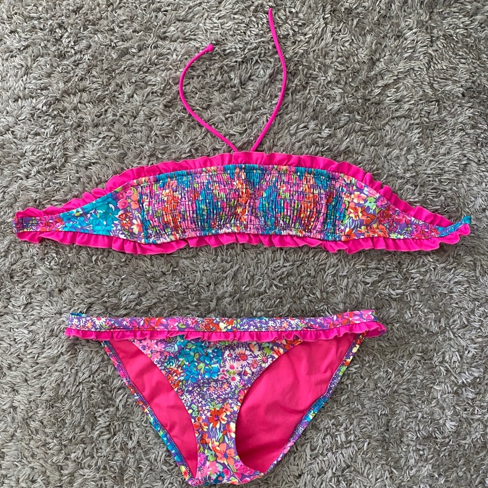 VICTORIA’S SECRET